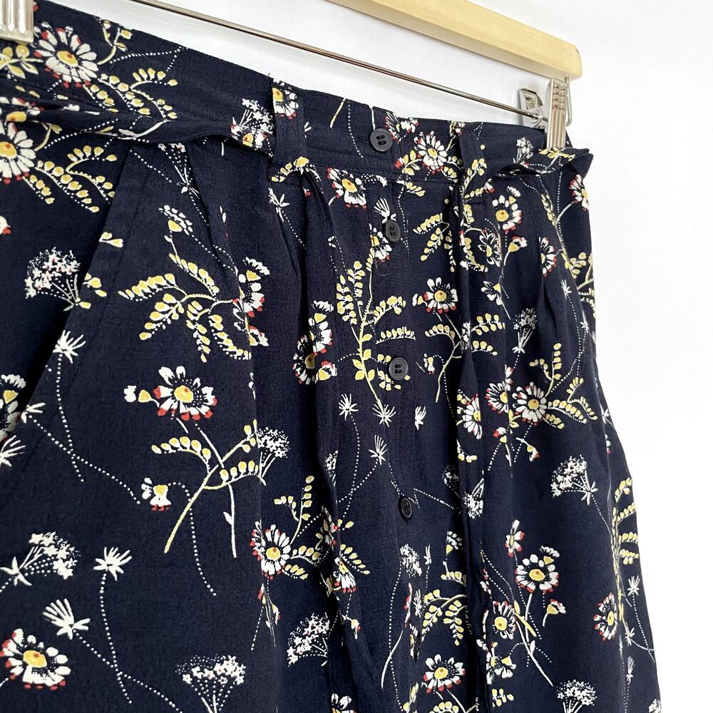 Ann Taylor LOFT navy floral miniskirt belt elastic waist women's size XS pockets - Picture 2 of 9
